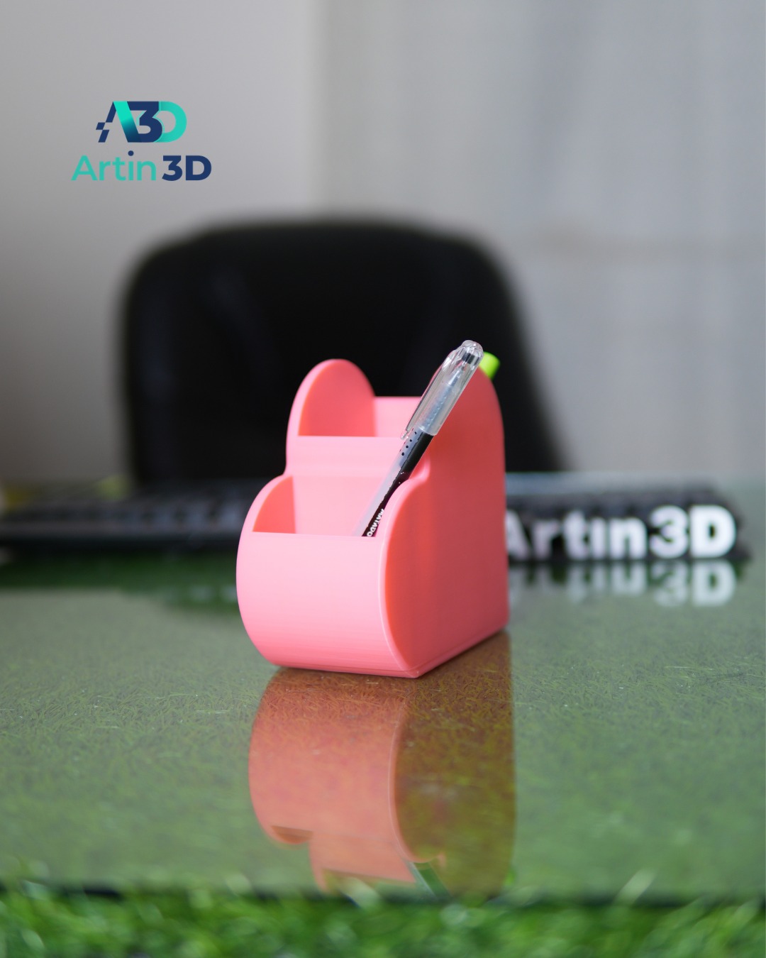 Love Shape Pen Holder