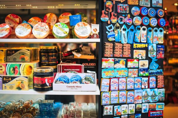 Custom souvenir and keychain product display for 3D printing business