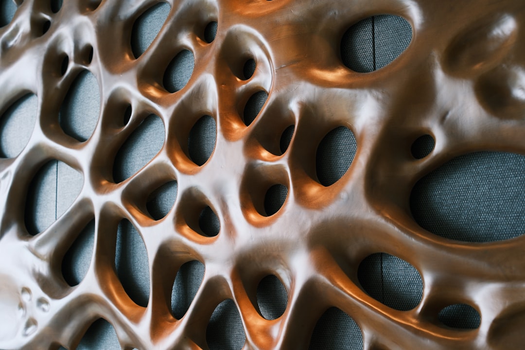 Engineered organic structure representing pressure advance and extrusion control